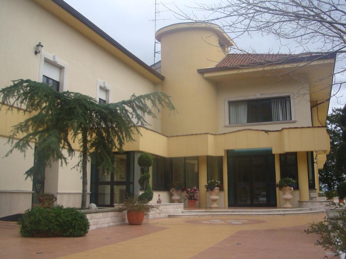 Hotel Al Querceto Tocco Caudio Εξωτερικό φωτογραφία